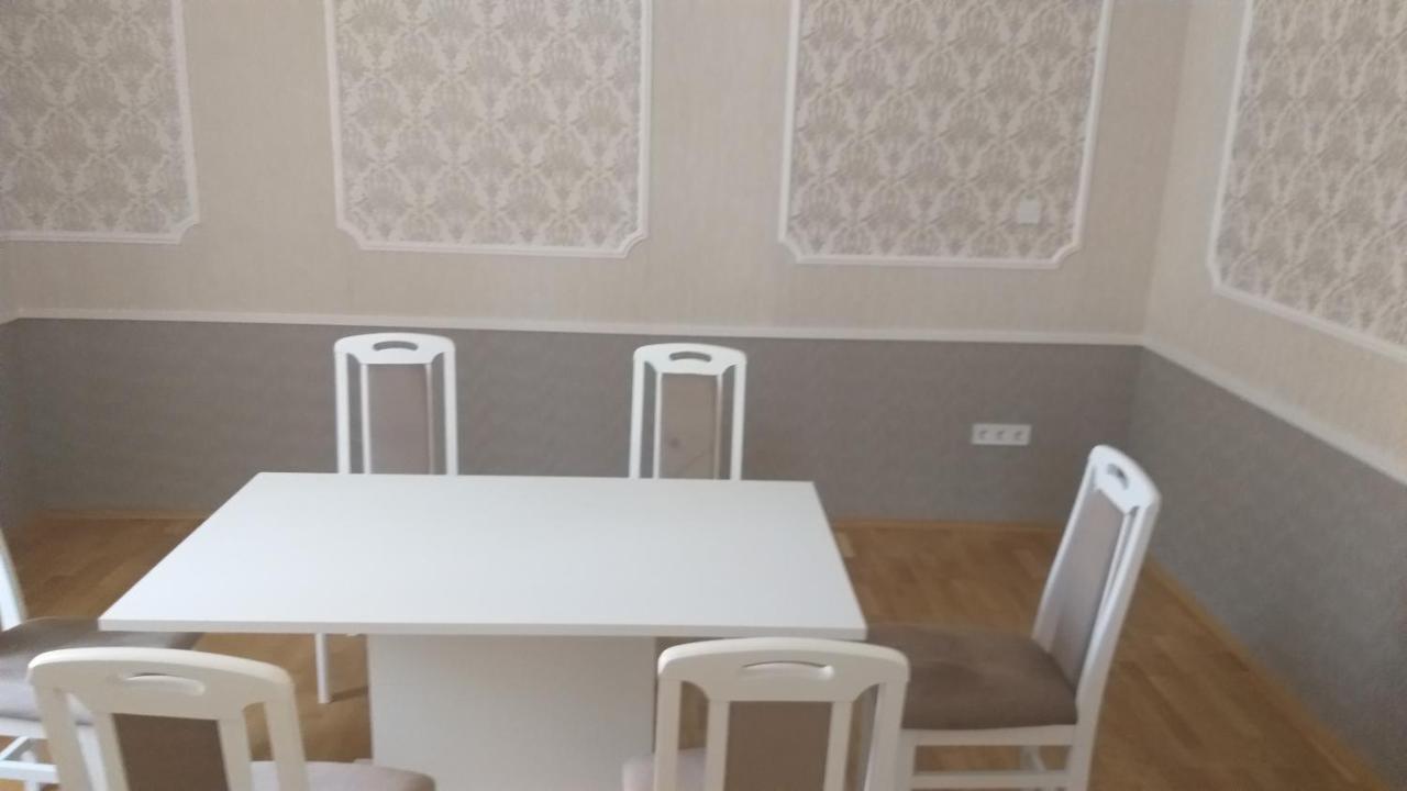 Karpatia Vendeghaz 1201 Budapest Extérieur photo