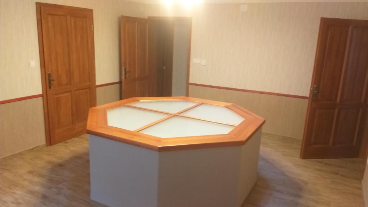 Karpatia Vendeghaz 1201 Budapest Extérieur photo