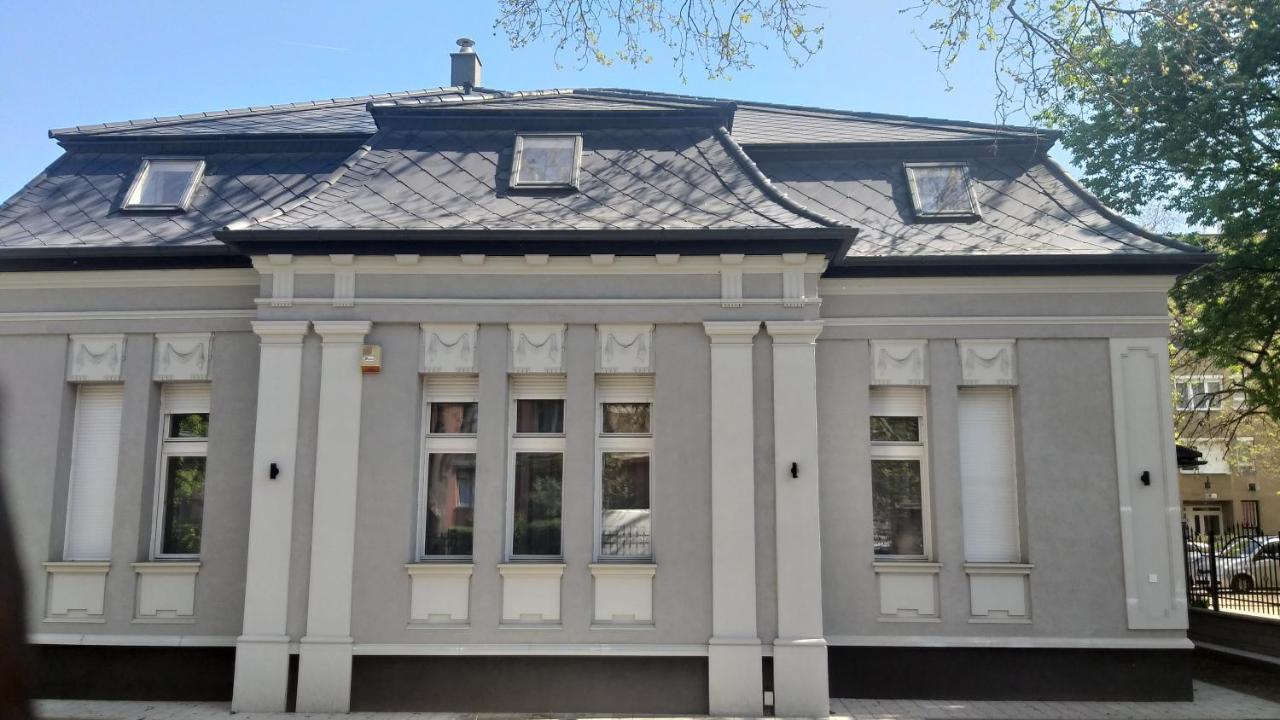 Karpatia Vendeghaz 1201 Budapest Extérieur photo